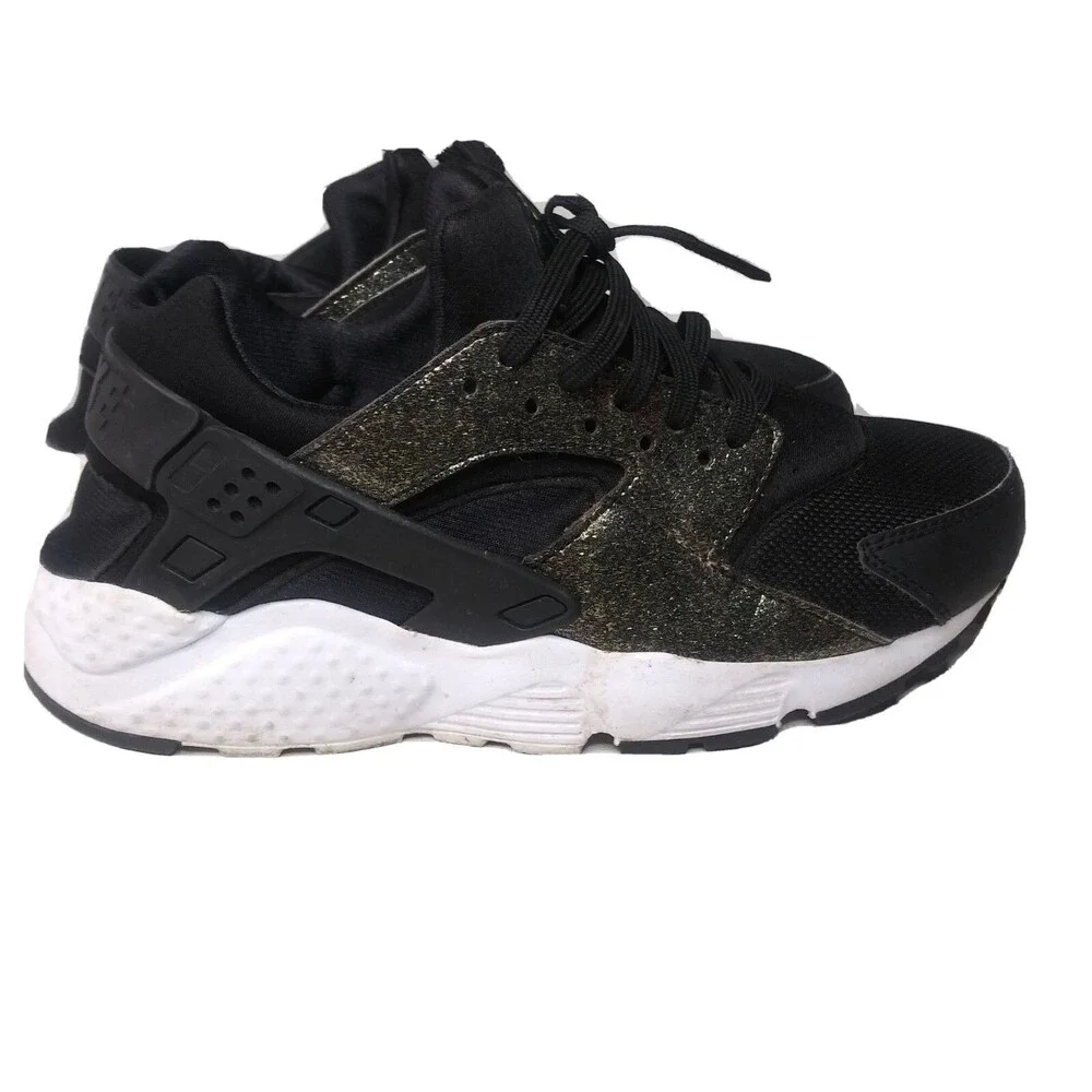 Nike Air Huarache Run SE Shoes Size 7 Y Sneakers Metallic Gold Black White